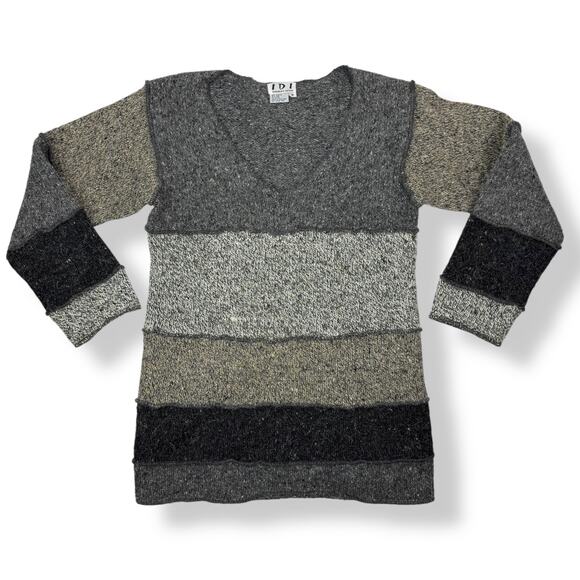 90's wool blend oversized deep v-neck sweater by IDI BY MATHEW H - Picture 10 of 16